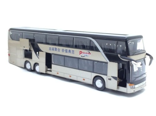 Model autobus autokar 1:32 otwierane elementy oświetlenie  